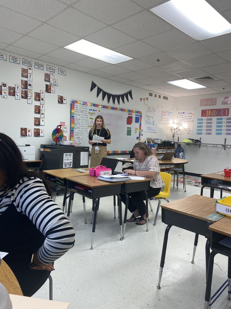 Mr. Moore tweet media