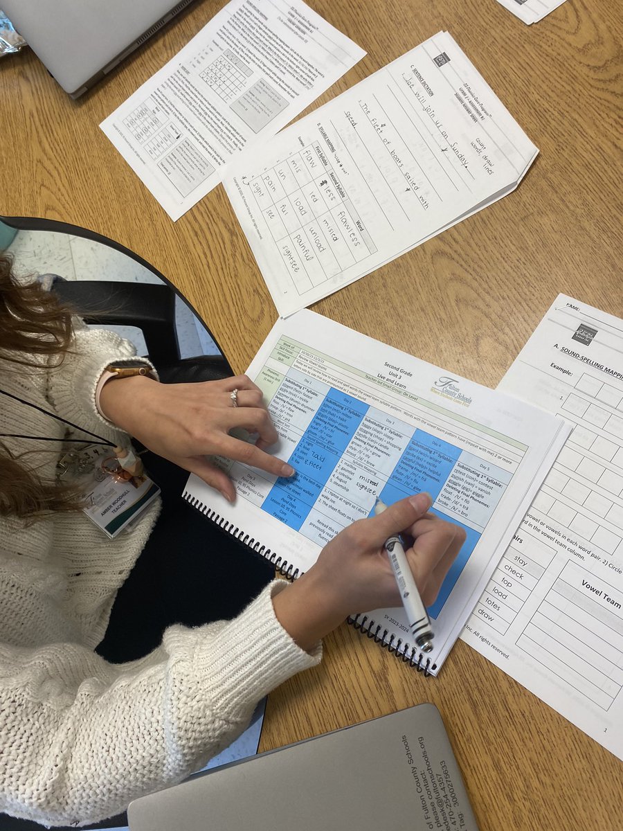 Mr. Moore tweet media