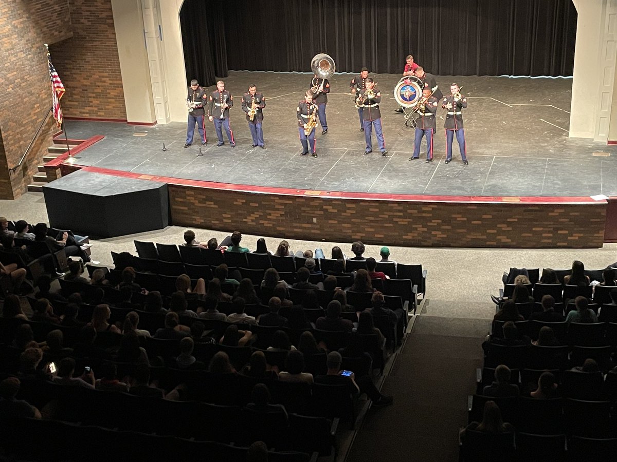 p_sulliva's tweet photo. We had a group of Marine Band musicians perform for Rock Bridge Bands today. They are a New Orleans style brass band from New Orleans. It was awesome our students experienced this today. @RBHSbruinband @cpsfinearts https://t.co/LT0tcQDLGE