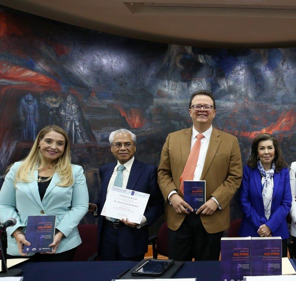 TEPJF_EJE's tweet photo. @UNAM_MX #Fotogalería📸 

🗨️ @FdelaMataPizana • @BustilloRoselia • Macarita Elizondo • @Carinalex11 • Flavio Galván • Sonia Venegas Álvarez • @gabyruvalcaba https://t.co/a1CTFImMup