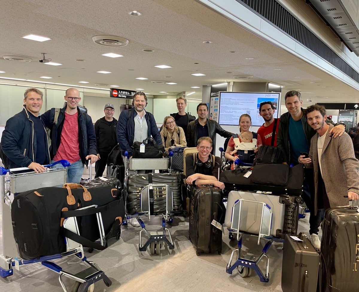 rcobrass's tweet photo. 着いたよ！🇯🇵🇯🇵🇯🇵

ロイヤル・コンセルトヘボウ管弦楽団
ブラス・アンサンブル
日本ツアー2023
https://t.co/2I10QHedyG

#RCOブラス #rcobrass 
#concertgebouworkest https://t.co/Yw2OPsQL7p