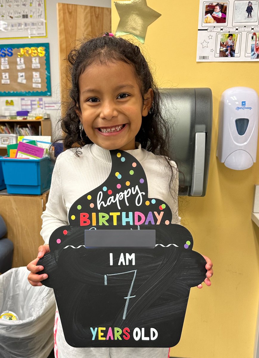 Meg Flajser tweet media