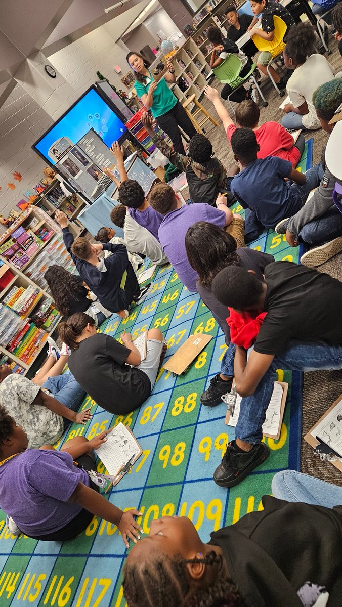 mafernan_ESE's tweet photo. Such a fun presentation! Our kiddos got to see first hand what fun adaptations different birds have. They were able to connect what we have been learning in class to the real world. Thank you @texaswildlife for this cool experience! @HumbleISD_HE @Humble_Science https://t.co/npwkr38R2W