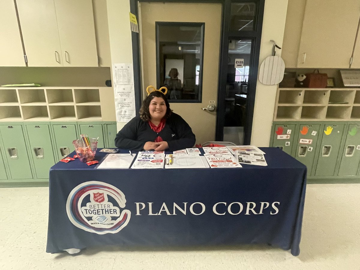 MTSSRocks's tweet photo. @MAS_PlanoISD @Plano_Schools 

It’s the Fall Picnic at Isaacs Early Childhood Center! The rain couldn’t keep the excitement of students, parents,  &amp; staff down at the first event of the school year. Seamless pivot from outdoors to indoors due to weather. https://t.co/qQEF5QjHqw