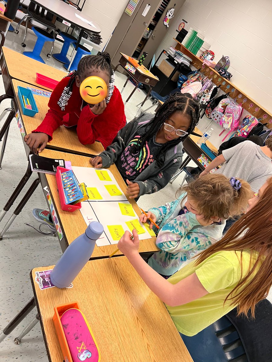 Ms. Manley’s Mega Stars ⭐️✨ tweet media