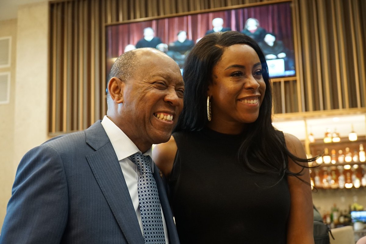 SylvesterTurner's tweet photo. During my time as Mayor, I have worked with Danielle Bess on a number of community events and initiatives. 

She is young, talented, and a hard worker. 

I am endorsing her in this election and will vote for her. 

Vote @bess4houston for City of Houston At-Large 2 position. https://t.co/NATMR11NnW