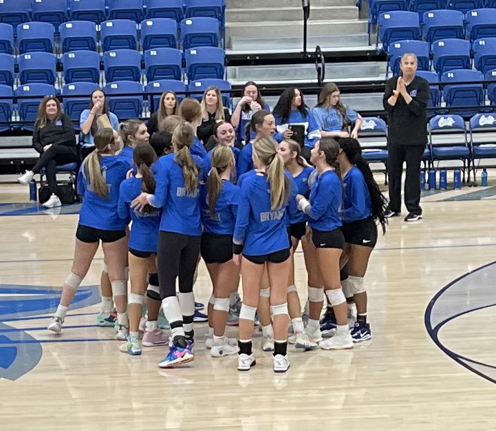 Won in 3! 🧹🧹🧹We are moving on to second round in state. Up next Fayetteville tomorrow at 12pm. Go Hornets💙@bryanthornetvb @BHornetAthletes @501Volley @LATechVB