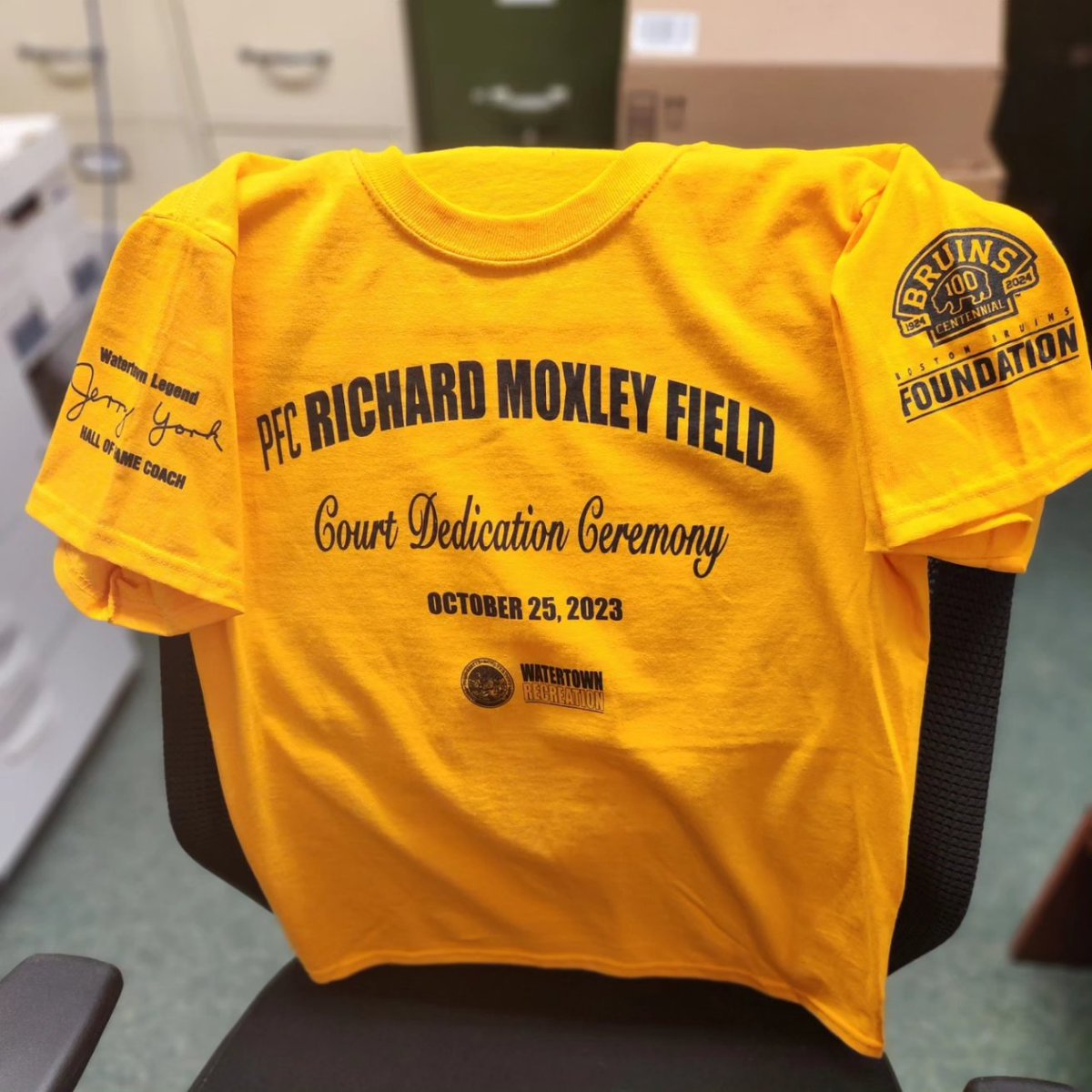 watsummerhoop's tweet photo. Please consider attending PFC Richard Moxley Field Court Dedication Ceremony tomorrow at 4:00 at the Moxley Multi-purpose Rink, Basketball and Tennis / Pickleball Courts.

The  Bruins Foundation will be hosting a clinic for our Youth and Legend, Jerry York will be honored. https://t.co/6TF5JI5Jex