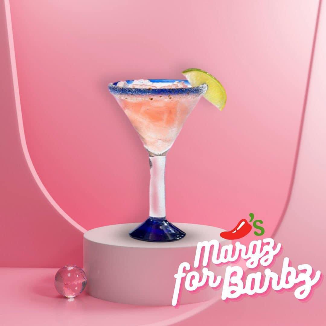 sleezeSTAN's tweet photo. cute video coming soon #chilisgrillandbarbz https://t.co/Xi4xw3oq2T