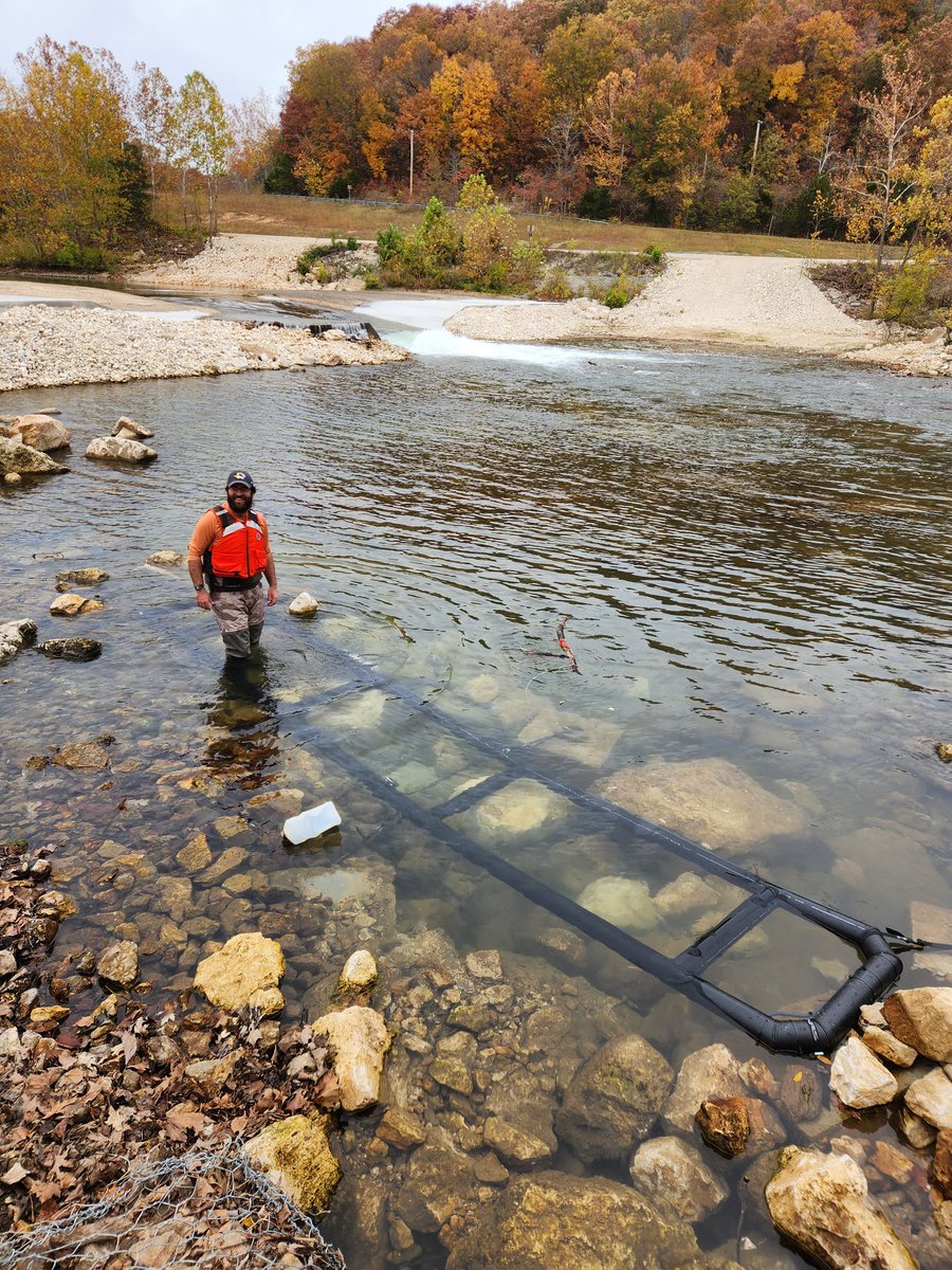 JacobWesthoff's tweet image. Most days I sit behind a desk and stare at a screen.  But sometimes, I get to do the fun parts of science.  We installed 3 PIT antennas in the Big Piney River over the last two days and I can't wait for the aquatic organism movement data to start rolling in!