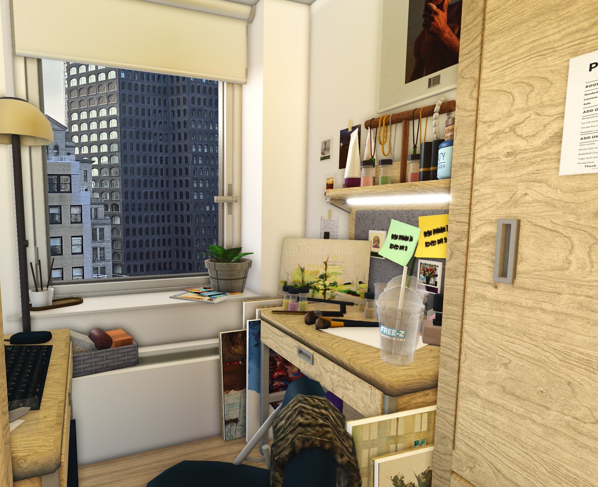 TeaBuilds's tweet photo. FiDi - NYC🏙️ 📍
It's been a while but now im in college xo- anyways, welcome to my double-room dorm! Any guesses as to which desk is mine?

credits in comments as always x https://t.co/IeAvM3a3U0