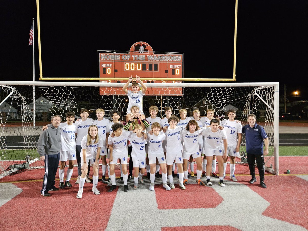 mjanatovich's tweet photo. Huge victory for the Blue Devils!  Proud of this team and the supportive fans!  #GoBlueDevils https://t.co/KV3K3B0Cwc
