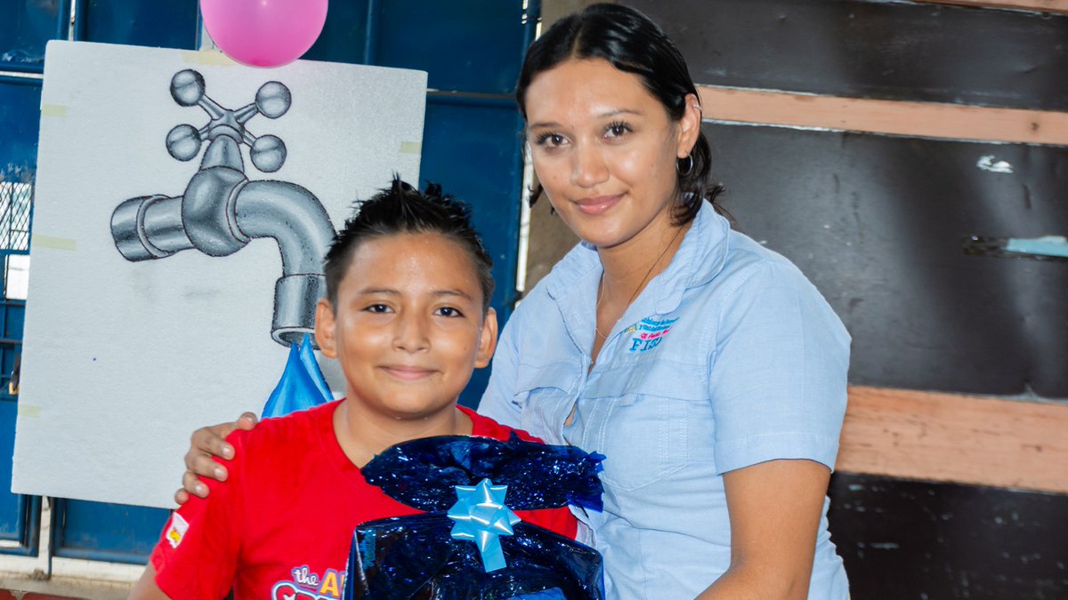 SuenosdeSandino's tweet photo. Juventud Sandinista Amanda Aguilar del FISE  y compañer@s de Autoridad Nacional del Agua Nicaragua, en conmemoración al Día Internacional contra el Cambio Climático, realizaron tarde recreativa y de aprendizaje para l@s mimad@s de la Revolución del Colegio Primaria Quintanina. https://t.co/AXVI59V7XH