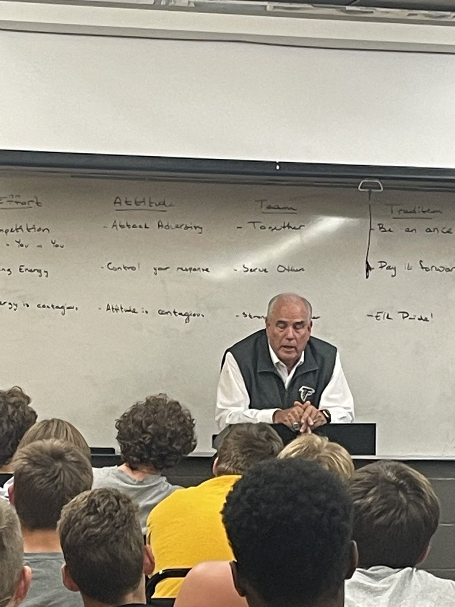 Thank you to legendary coach, Dean Pees, for stopping by practice today to talk to us about playing in the playoffs and how to be successful. A great lesson about hard work, honesty, and winning with people. Thank you Coach!