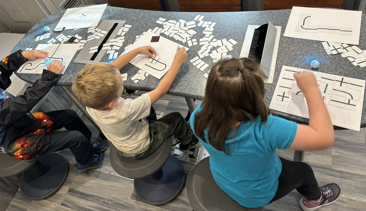 ST.VRAINNOVATION Mobile Education tweet media