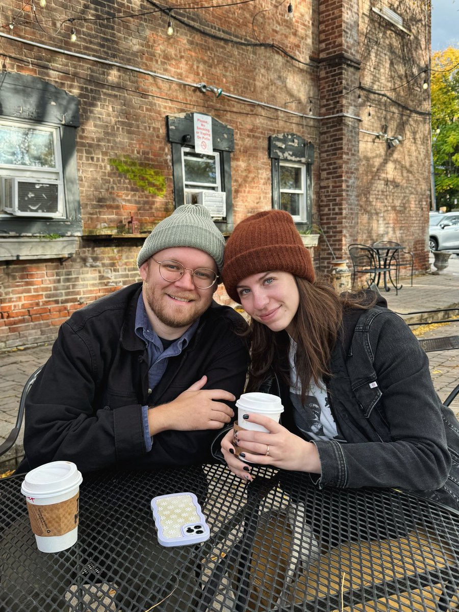 Laura Supnik tweet media