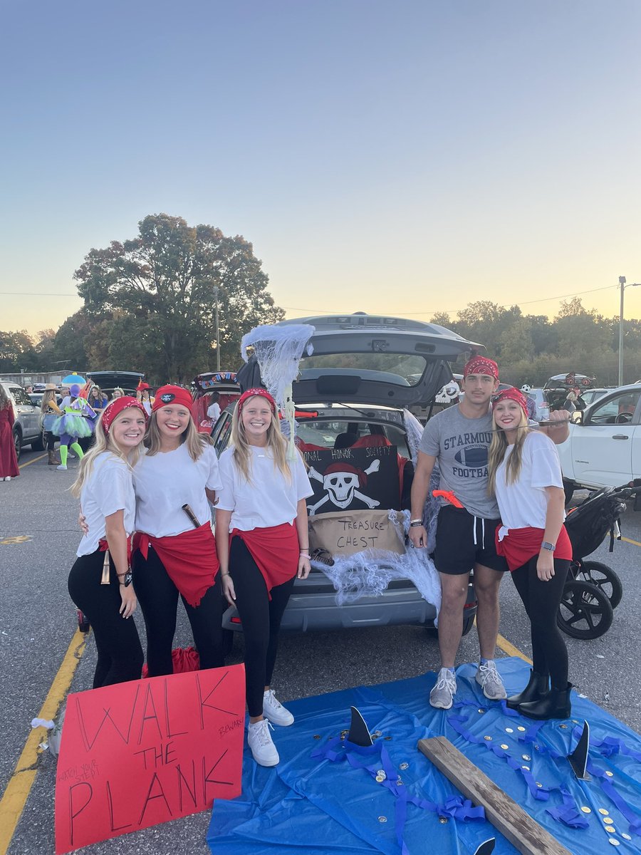 Trunk or Treat was a huge success! Our students, staff, and booster club rocks! Just another reason this place is so special! #LeadersMadeHere