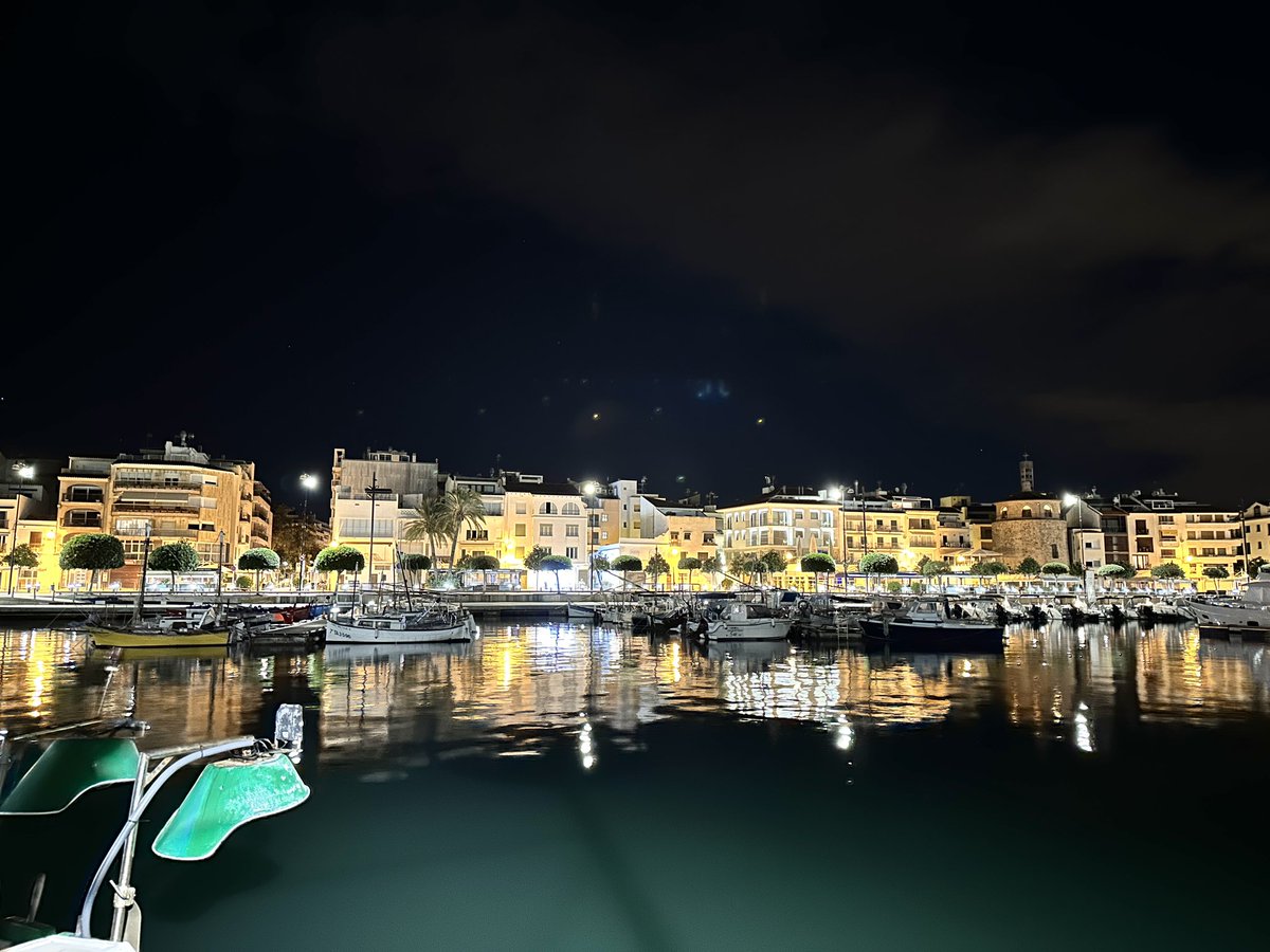jmcruset's tweet photo. Avui, feinejant de nit! 

#PeixBlau #AFons #FerTerritori https://t.co/PEAX0QT3hh