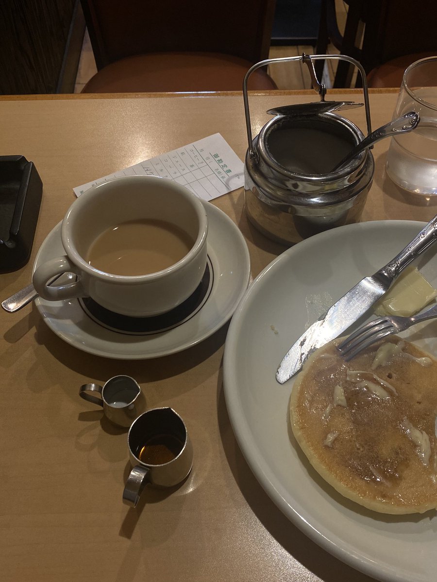 soophhhhhy's tweet photo. 일본에서
Tea          (Lemon / Milk)
⬆️ 이거 너무 좋다 …..
저는 미루크파 🥛🥞
밀크티랑은 또 다른 매력이야 ••👼🏻 https://t.co/5u4E11EiTe