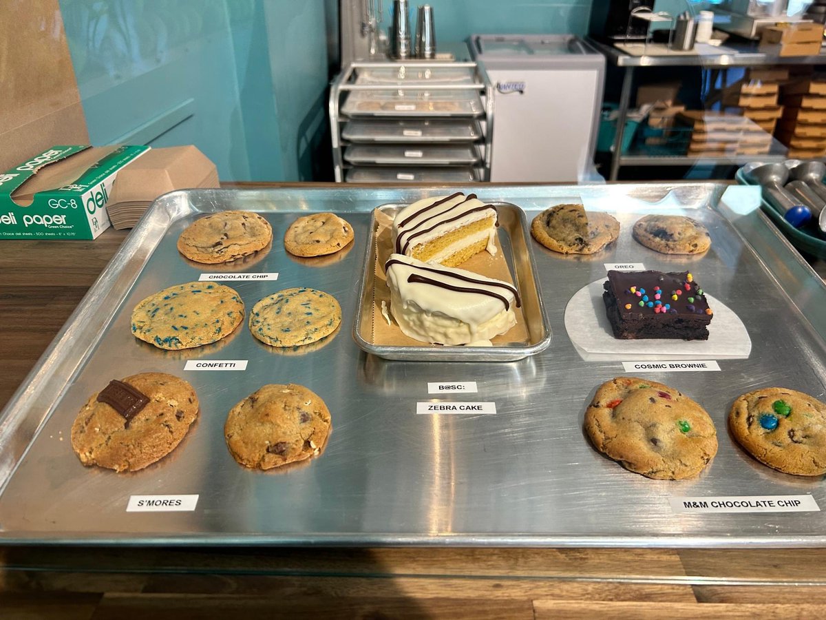 LOVElikeJJ's tweet photo. This week is LOVE like JJ week at CincySammys 
Stop in all week, grab some delicious cookies, and 10% of sales will be donated
Also, don't forget this Friday is Family Game Night! 4-9. Stop in, grab some cookies and play a game!

#lovelikejj #jjs12thbirthday https://t.co/m0aktbG8ew