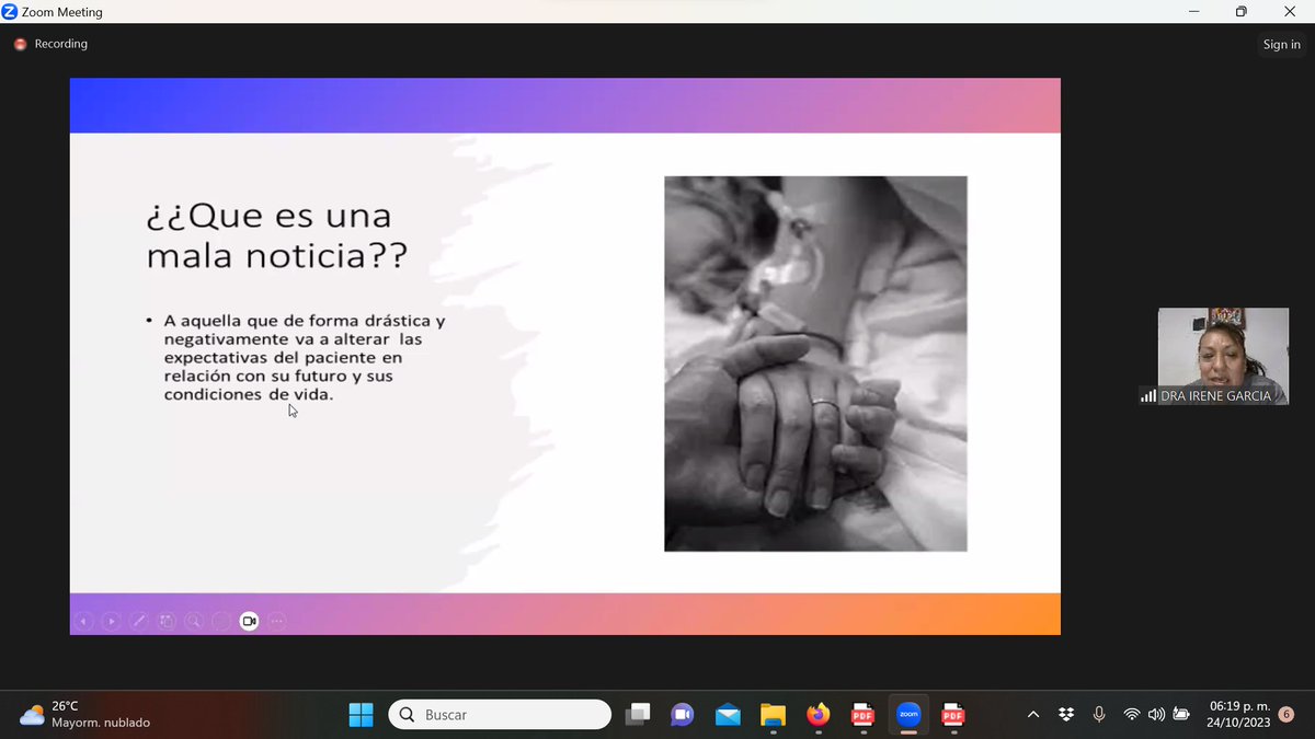 SaidDLCR's tweet photo. Les ha tocado que en una posible donación, el interlocutor que habla con los familiares, es el que echa a la borda la posible procuración por diferencias en la comunicación?
La Dra. Irene Garcia disertando con nosotros sobre "Cómo comunicar malas noticias" en el #UpdateSMME https://t.co/q3BL0r7mWn
