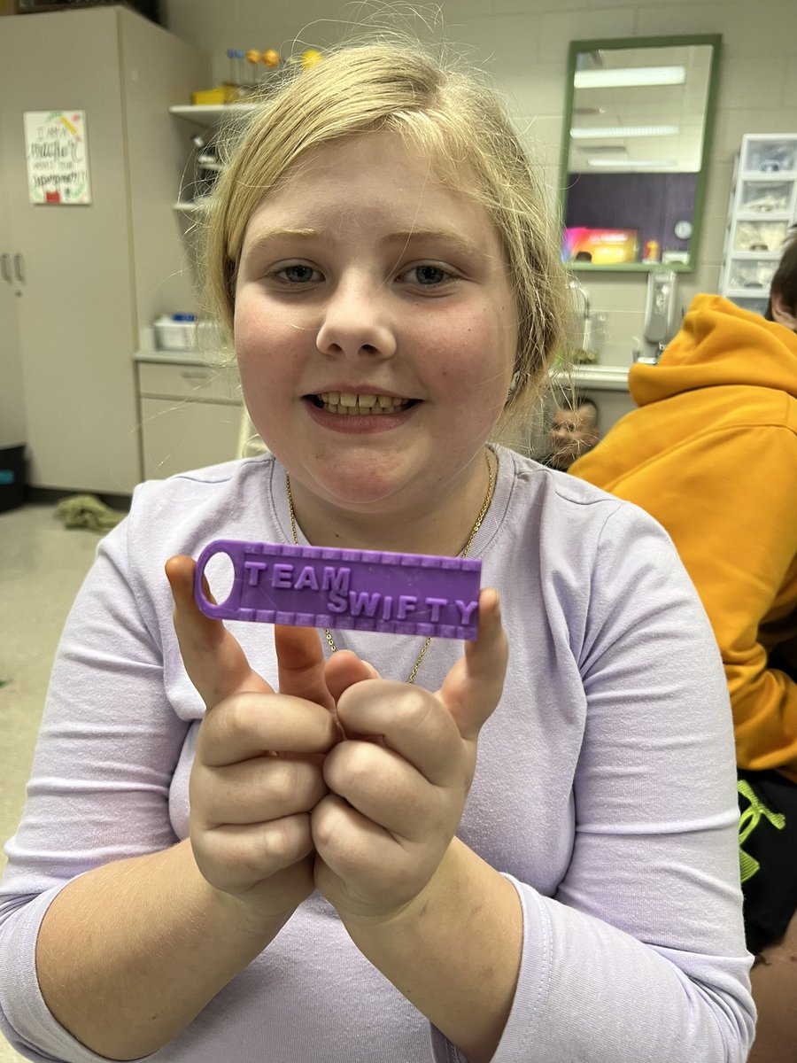 MrsSheriffSTEM's tweet photo. 3D printing in #STEM 💜💎 https://t.co/gGLGAbbSBK