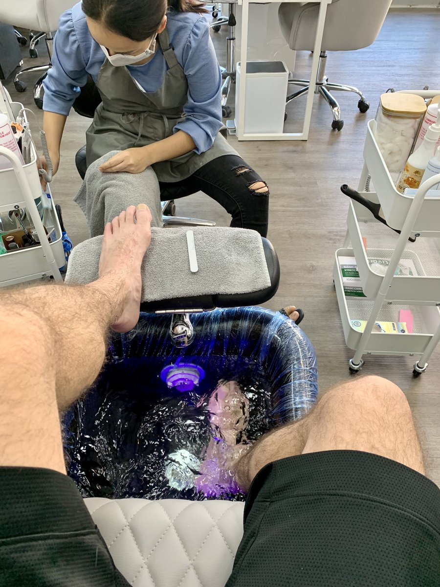 MrWrecksmore's tweet photo. Y’all said you want more feet content 😈🫡 https://t.co/ps69Jqi1UT