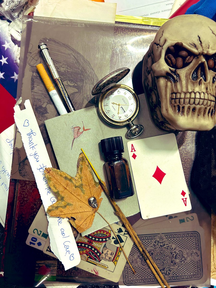 BukurijeNavon's tweet photo. I’m looking for app developer. Will you contact me if you see this sentence. Thank you for reaching out. Happy Halloween- those were my property at some point, hopefully my fathers pocket watch will keep us safe every Friday. Since it stopped on a Friday that means he will. https://t.co/MaeEMajhS9