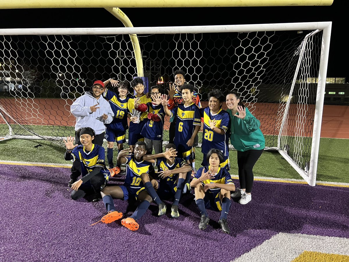 Adriana Rozestraten tweet media