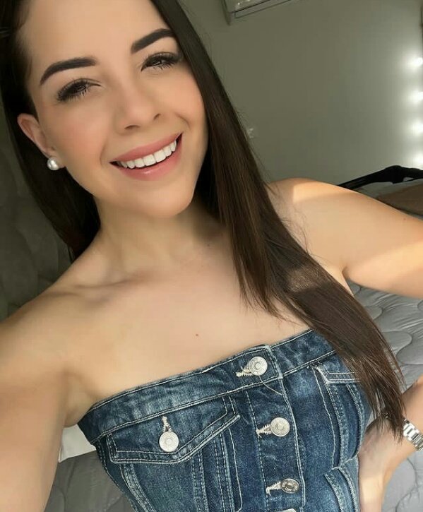 TellesGarza's tweet photo. Lindaaa @ArelyTellez https://t.co/JVRQF5hWEo