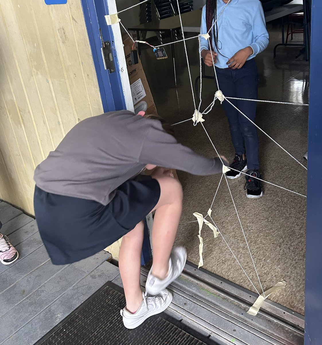 TechWithHart's tweet photo. @InfyFoundation @CodeJoyEdu @microbit_edu Spiders v prey. Challenge 1: create a web to catch prey and program a Micro:Bit to detect movement in web. Challenge 2: get through the web without setting off Micro:Bit motion detector. https://t.co/nnfKpikv4Q