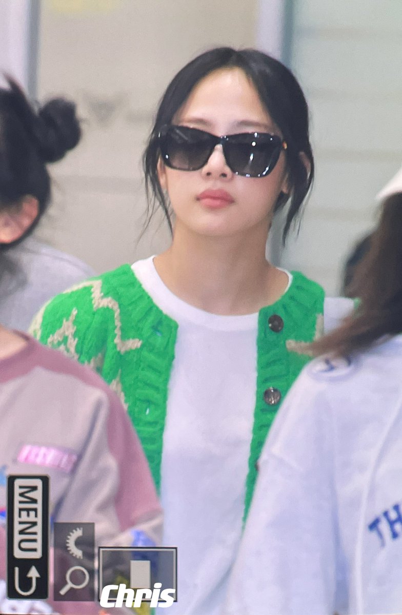 CHRISMIN05's tweet photo. 231025 😎 

＃MINJI  #민지  #뉴진스 #NewJeans https://t.co/NNh1J7MErc