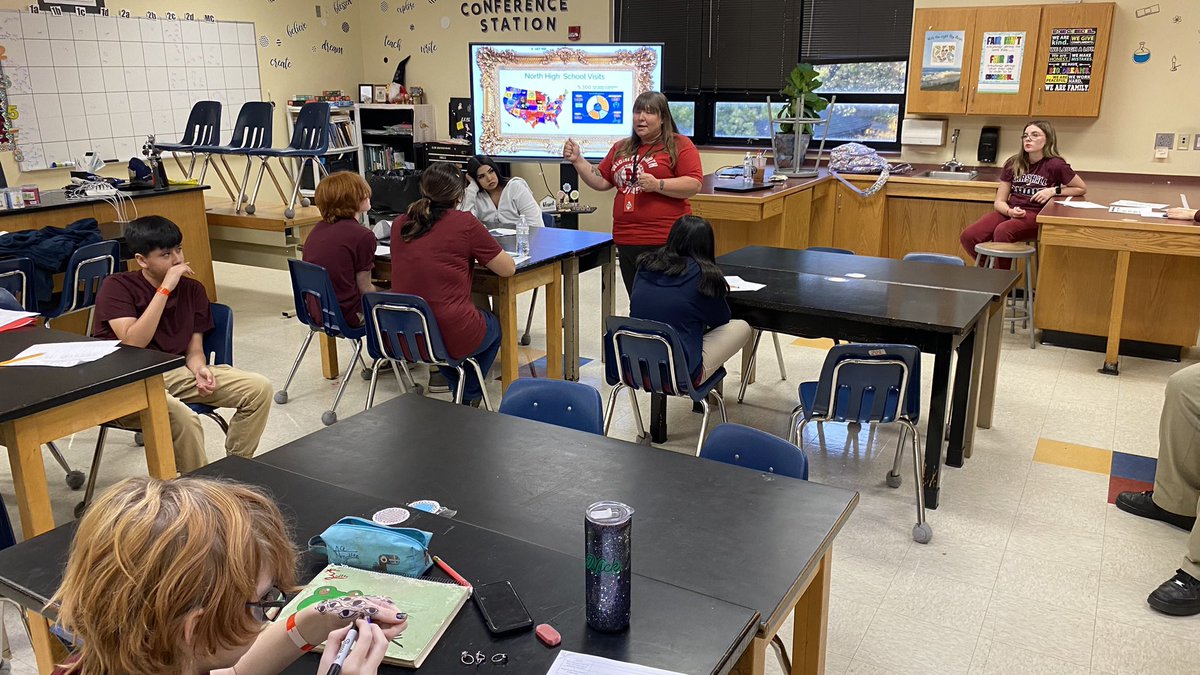 MarshallUsd259's tweet photo. Reality U fun for our 8th graders!! Thank you to all the volunteers &amp; presenters who came out to help make this event a success!! Some students were in shock to complete the process &amp; have the reality of seeing just how expensive life.#WPS #RealityU #futureready @WichitaUSD259 https://t.co/Hz1eWprUCm