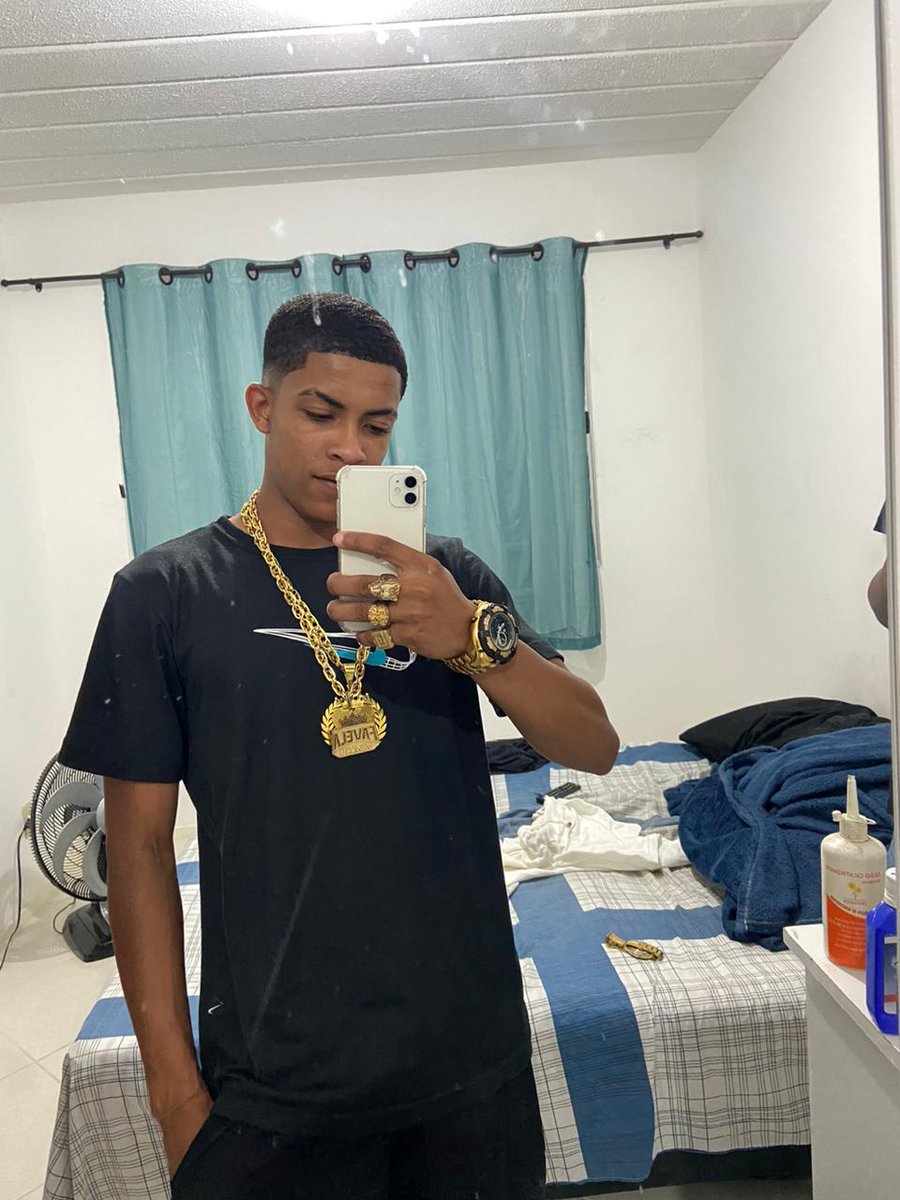 MarretaCxd's tweet photo. Se não for pá parar tudo nem posto🗽🛫🦜🔝🪬✔️ https://t.co/l147r9FU8L