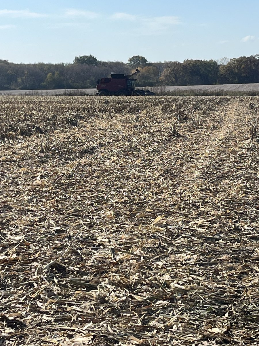 Roundy1169's tweet photo. That’s a wrap, 2023 harvest in the books. Everyone have a safe one. https://t.co/W9D7r3sP2R