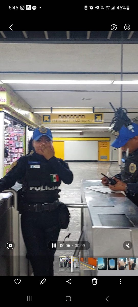 jonnathan_p's tweet photo. @MetroCDMX quiero reportar a estas personas. Llevaba a mi hija dormida en su carreola, pedí que me abrieran la puerta y se negaron excusándo que esa puerta era solo para personas con discapacidad. El percance sucedió a las 5 p.m. en la estación central del norte. https://t.co/sg1PnOlJfq