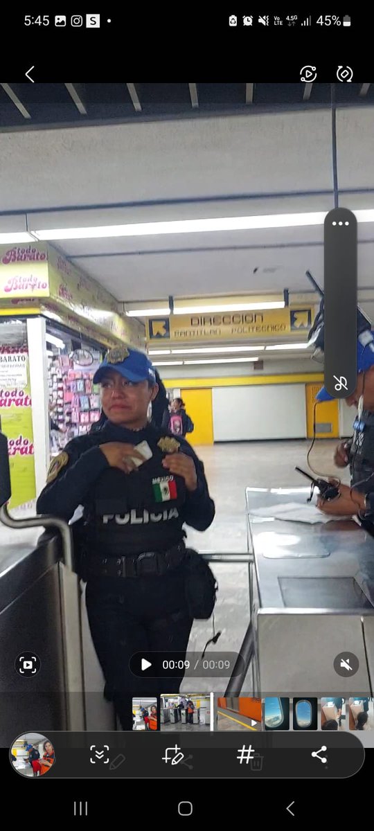 jonnathan_p's tweet photo. @MetroCDMX quiero reportar a estas personas. Llevaba a mi hija dormida en su carreola, pedí que me abrieran la puerta y se negaron excusándo que esa puerta era solo para personas con discapacidad. El percance sucedió a las 5 p.m. en la estación central del norte. https://t.co/sg1PnOlJfq