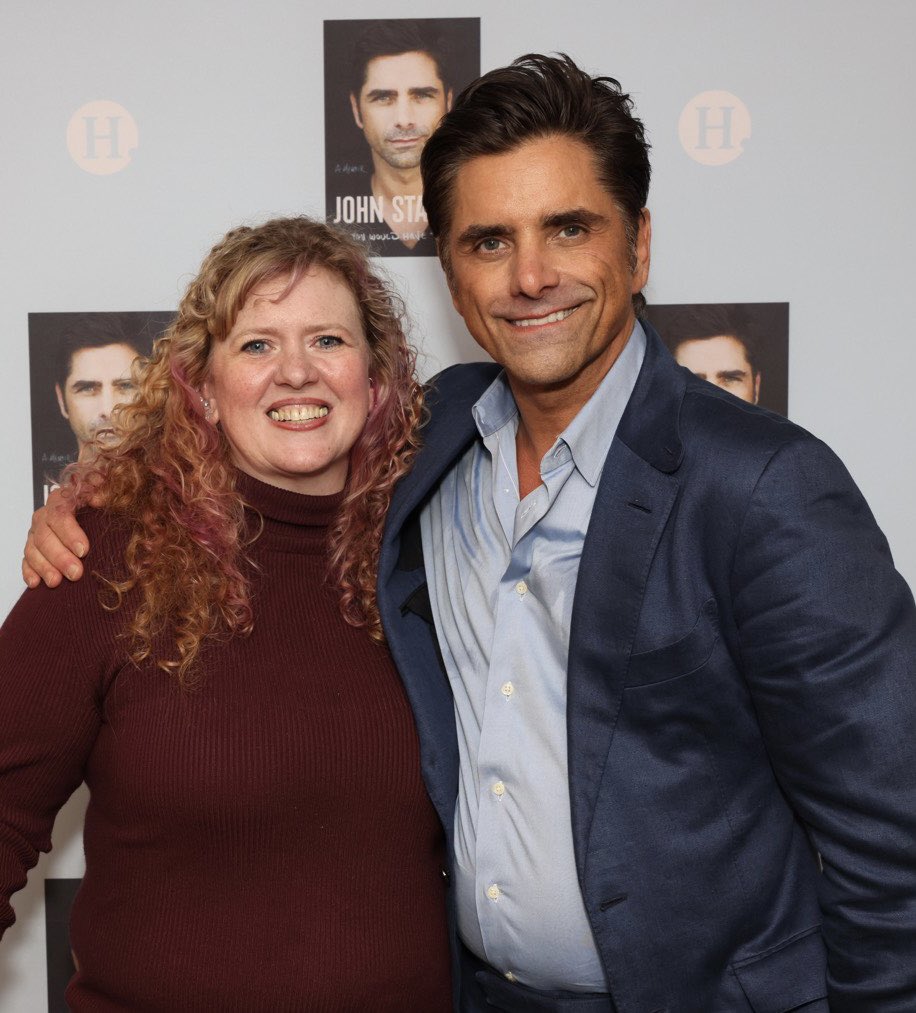 RhonaKerr's tweet photo. I got to meet @JohnStamos today….twice! I waited almost 40 years for this day! Thanks for stopping in the street and taking a selfie with me. Best day ever! https://t.co/sMuDhh8cT7