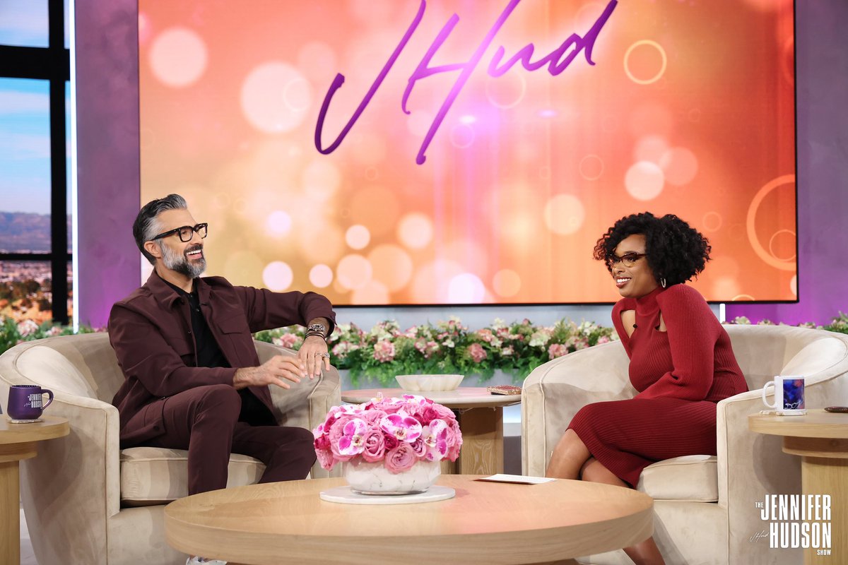 jaimecamil's tweet photo. Thank you for your kindness and hospitality @IAMJHUD @JHudShow ☺️🤗 Loved talking about work, life, family and #LoteríaLoca with you 🫶🏽 #Iamjhud @CBS https://t.co/ZrWwgzhSG6