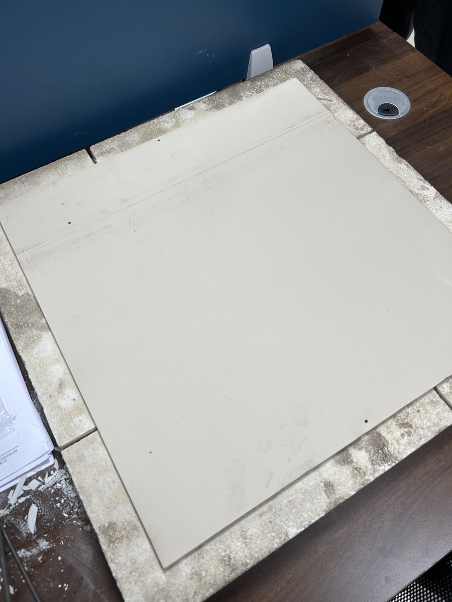 faceromfurnaces's tweet image. Alumina ceramic electrostatic chuck after debinding process.
#facerom #debinding #sintering #furnaces #advancedceramics #semiconductor #electroniccomponent #electrostaticchuck #siliconwafer #alumina #zirconia