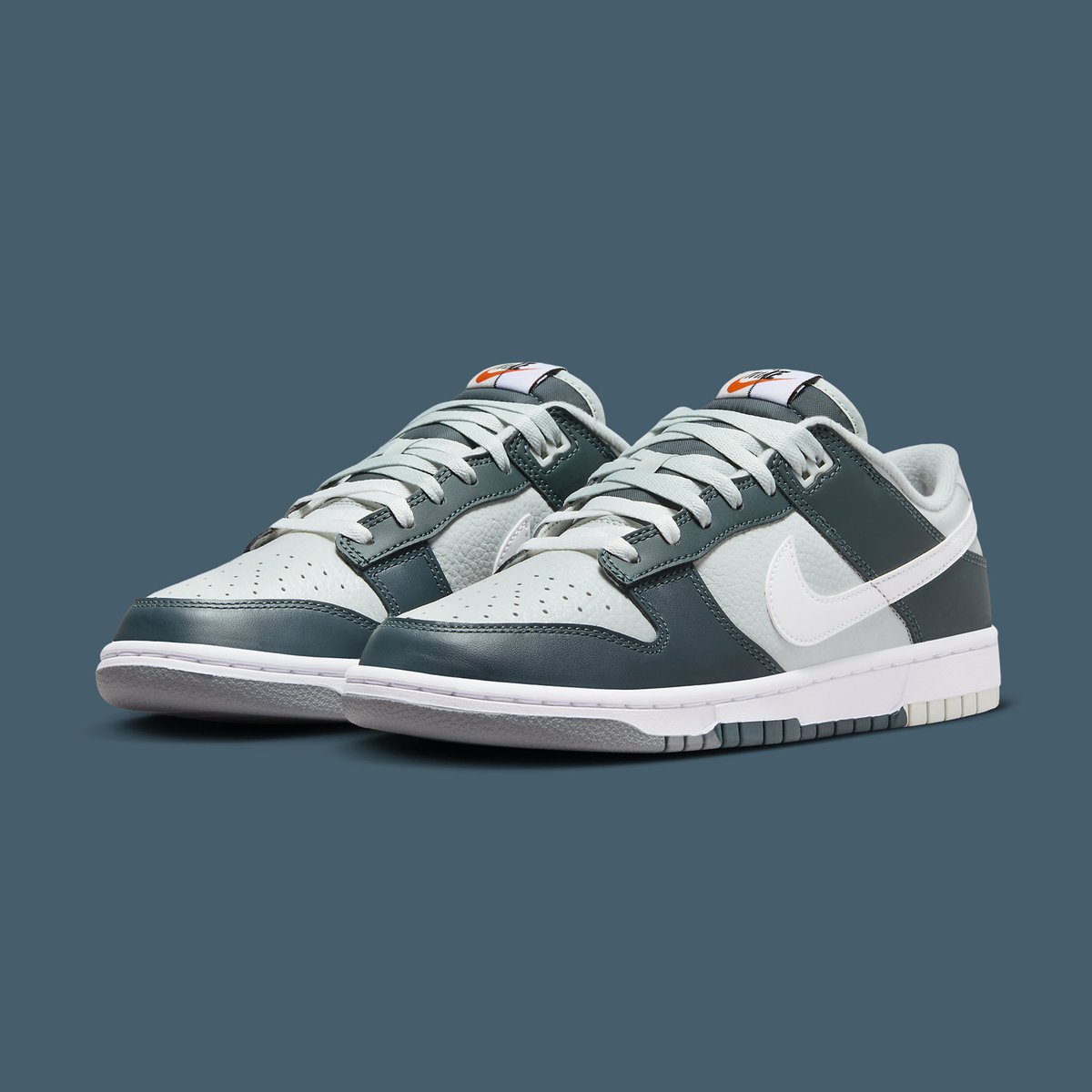 JustFreshKicks's tweet photo. Nike Dunk Low “Split” 

https://t.co/C0OAWW07LM https://t.co/7uRHkmr2Ca