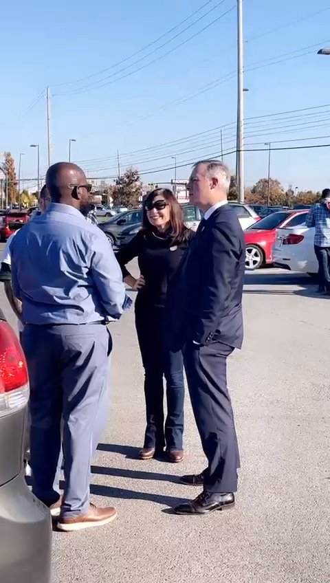 jeyte4us's tweet photo. At the early voting center, State Treasurer Robert Sprague, Franklin County Chairwoman Meredith Freedhoff, and Andrew Havas. With a shared commitment to democracy and civic engagement, they engaged in conversations with voters. https://t.co/7aAPVDimDa