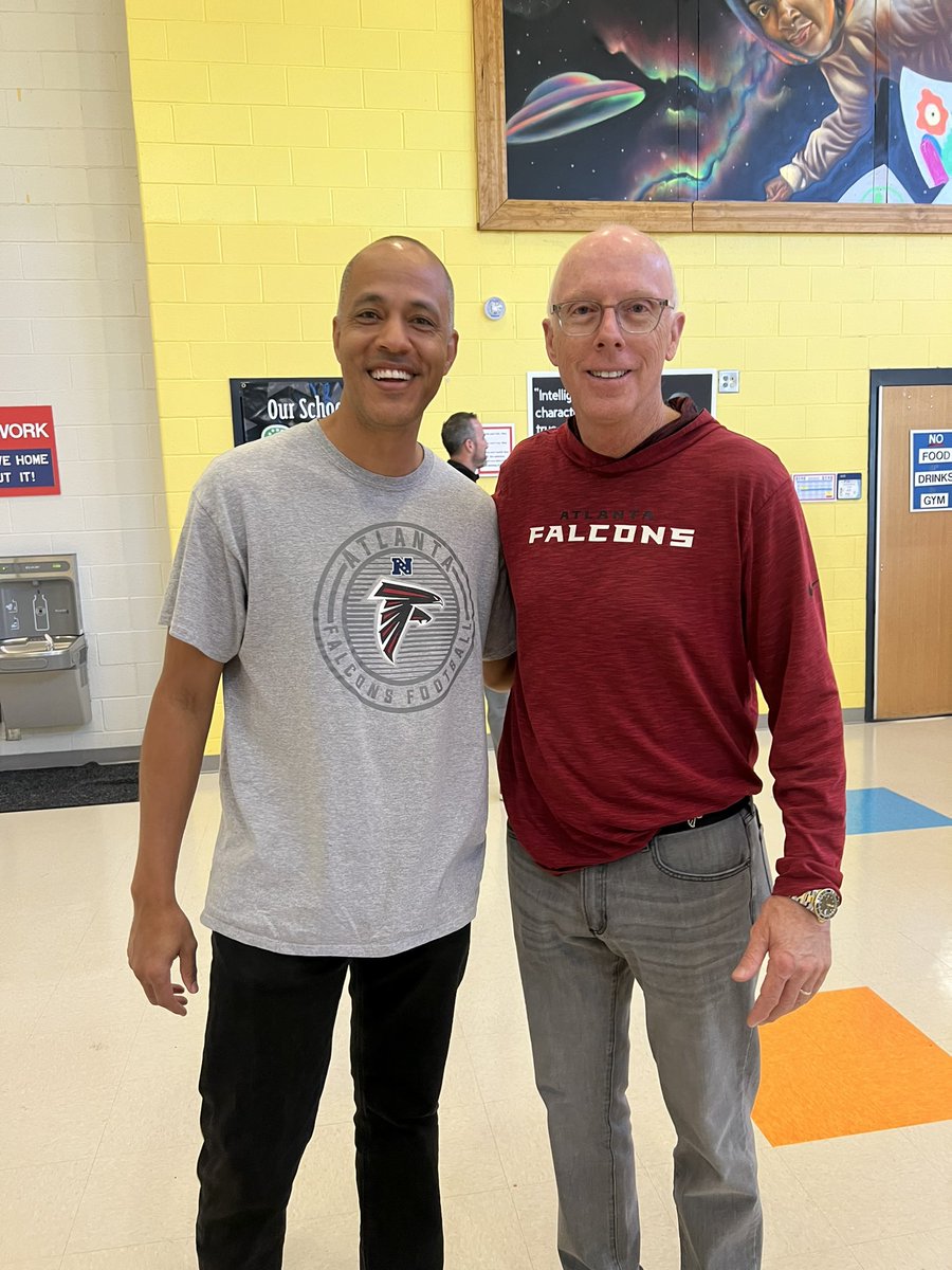 APS_HPE's tweet photo. Today we completed a day of service with the @AtlantaFalcons Hometown Huddle! They were at @APSMAJ_Elem , @APS_VHE, Scott ES, &amp; @APSFLSTRONG ❤️🖤🏈 https://t.co/g79Xf6JhWN