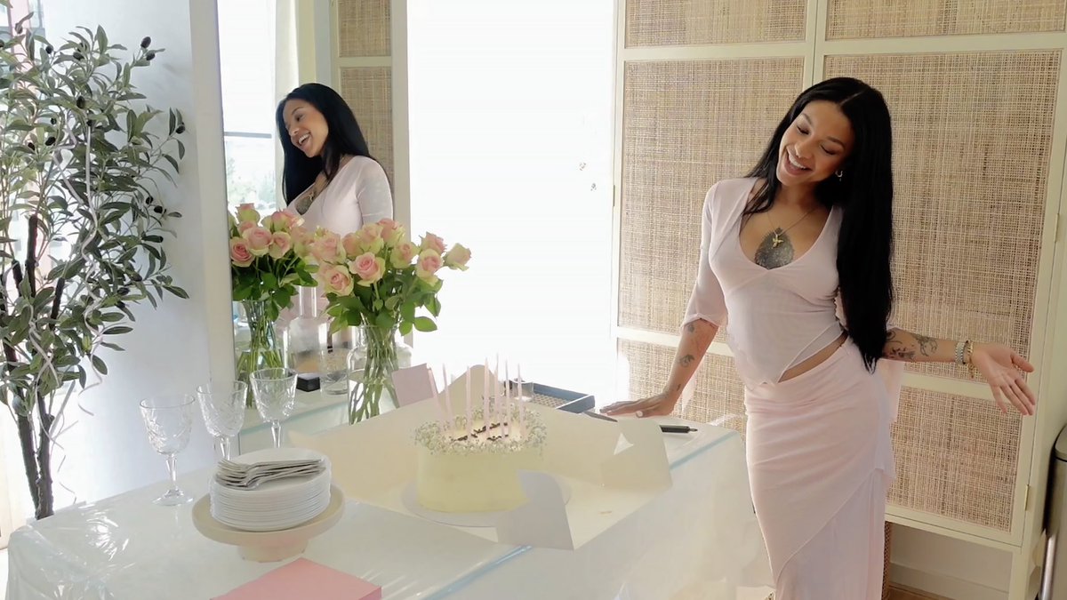 lisaonuoha's tweet photo. let's recap ♡ LO's studio, FASHION NOVA haul, hair appointment &amp; my 24th... https://t.co/IJ29rzkmYT via @YouTube https://t.co/qqID7U0ZHj