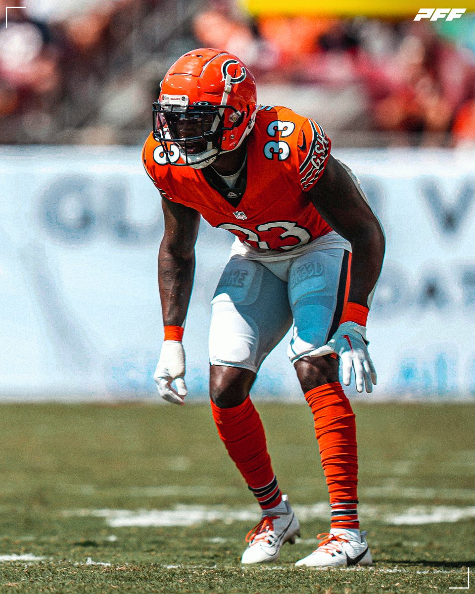 PFF's tweet photo. Jaylon Johnson in single coverage:

3 catches allowed
2 INTs
2 forced incompletions
4.2 passer rating allowed https://t.co/pb753CnRv0