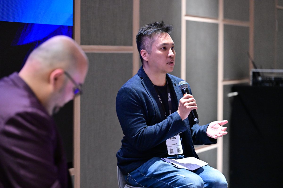 Martech_Summit's tweet photo. The next session at The MarTech Summit Singapore Revenue Generation is Johanan Sen, #Zinc & Javin Chew, #Cogoport discussing "How to Convert Leads Faster and More-Effectively with Marketing Automation?" ๐ฅ
๐ Agenda: https://t.co/wfg6tdOnjU https://t.co/DnT1QbUQa0