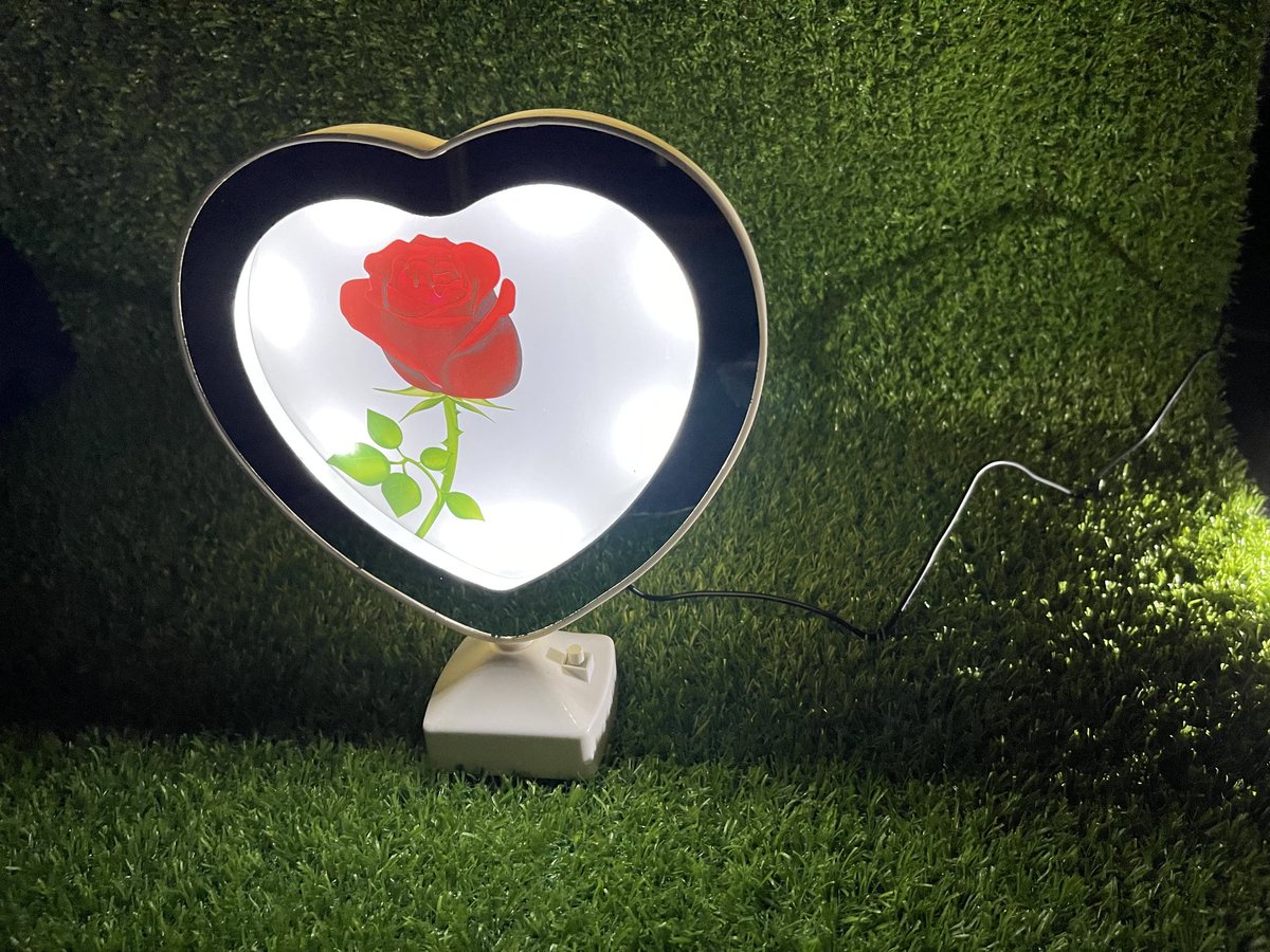 WishExpo's tweet photo. Magic Photo Frame &amp; Mirror

Original Price: 💰 Rs 3,000/-
🇵🇰 Free Shipping Alert! 🚚 Shop stress-free today! 🛍️🎉
🔥 Now Only: Rs 1,500/-! 🔥

#Wish_expo #TikTokViral #ForYouPage #Trending #ViralVideo #Innovation #LifeHacks #TikTokFamous  #DIY #FYP #ExplorePage #TikTokTre https://t.co/CwQhoHsocg