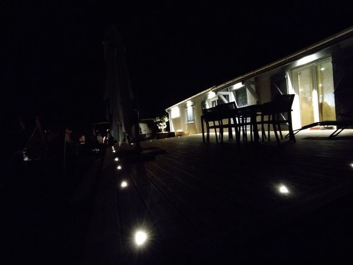 YESSSelectrique's tweet image. 💡 Découvrez ce bel éclairage extérieur réalisé aux Hogues (Eure) par notre client amjeelectricité !

Produits YESSS utilisés :
- Spot terrasse (@ROBUSLighting)
- Projecteur (@Ledvance)

#eclairageexterieur #eure #normandie #yesss #realisationclient
