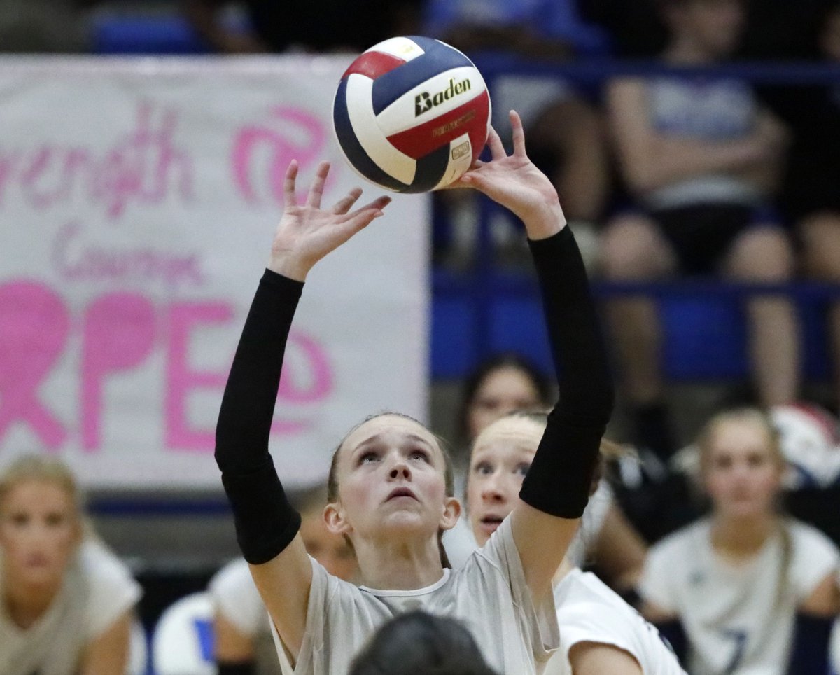 See photos from Flower Mound's win over Plano West in volleyball 🏐 Gallery: dallasnews.com/photos/2023/10…