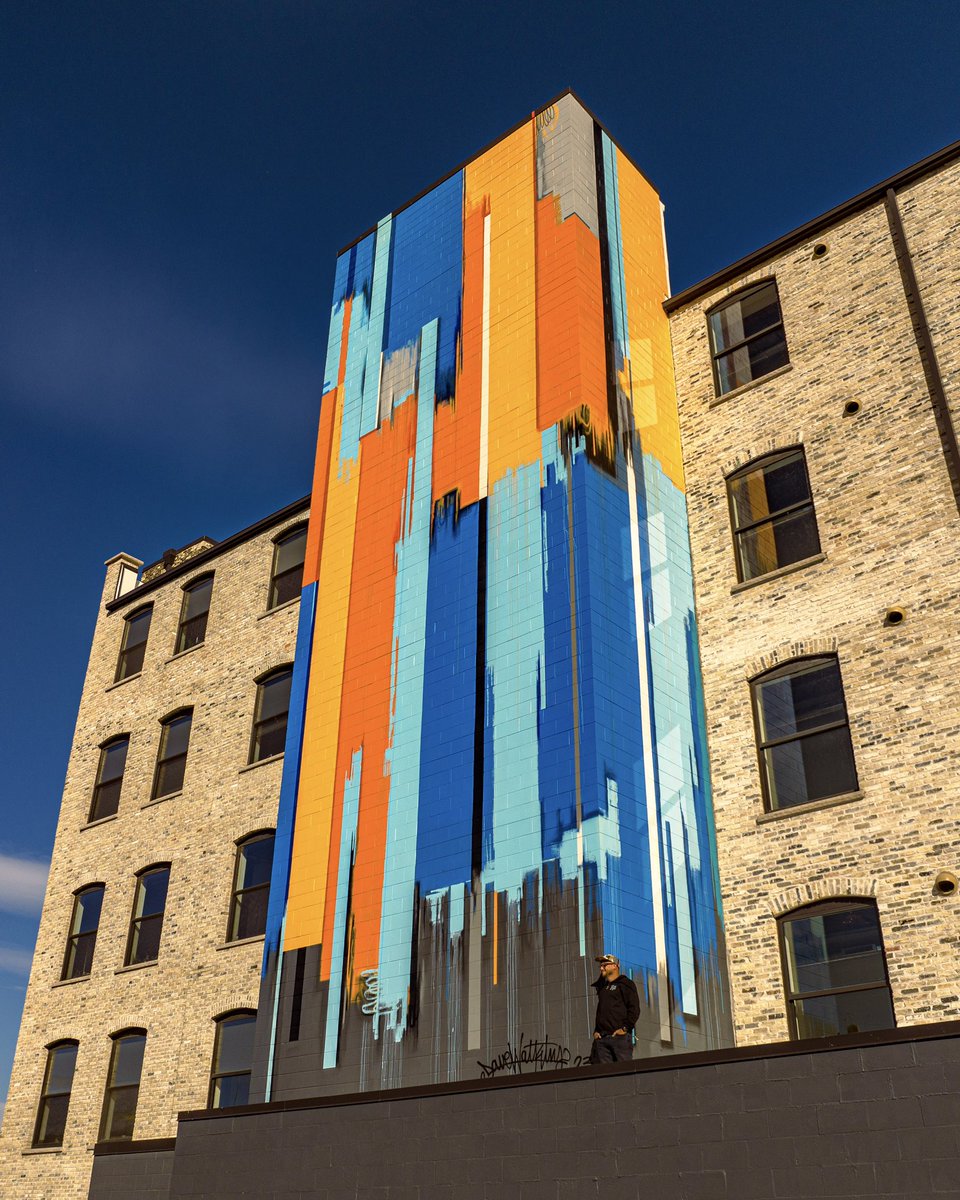 natevomhof's tweet photo. Have you guys seen @RealAbstract’s new mural yet?! https://t.co/2h4rFkmWdP